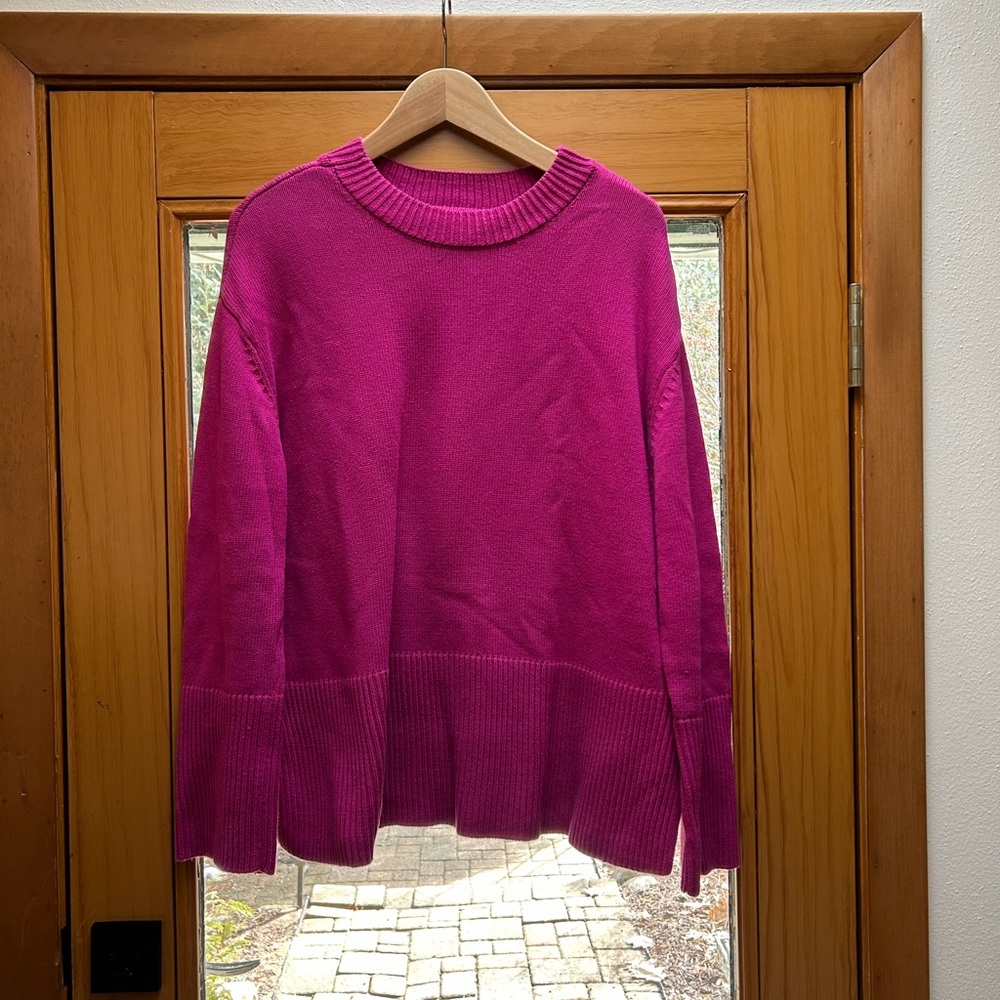 Gap women’s crewneck sweater size L